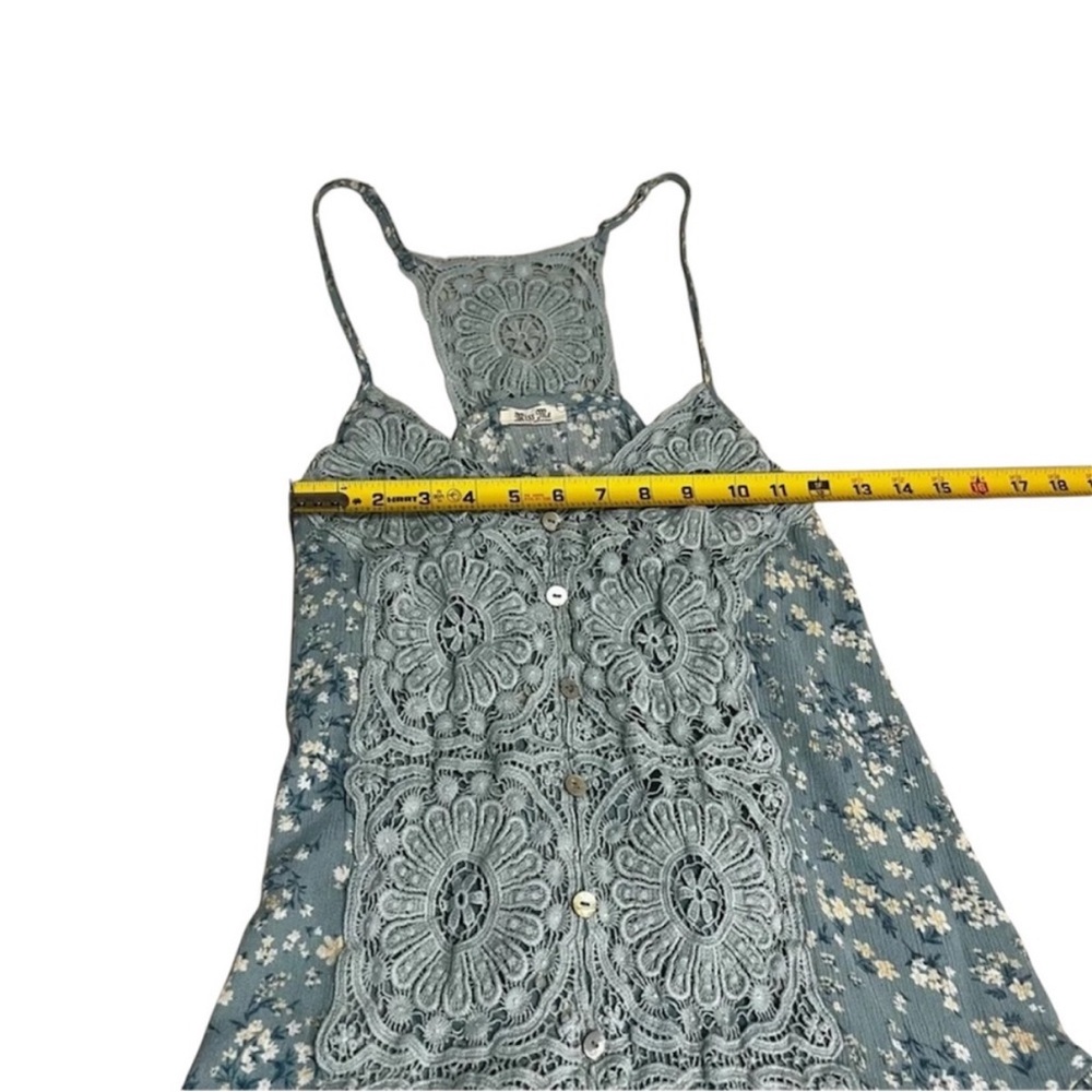 Miss Me Boho Floral Print Flowy Cami with Lace Detail Womens Size Medium - Picture 7 of 10